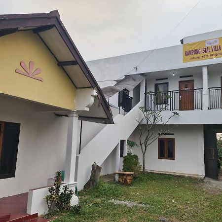 Kampung Istal Villa Pamijahan Богор Екстериор снимка
