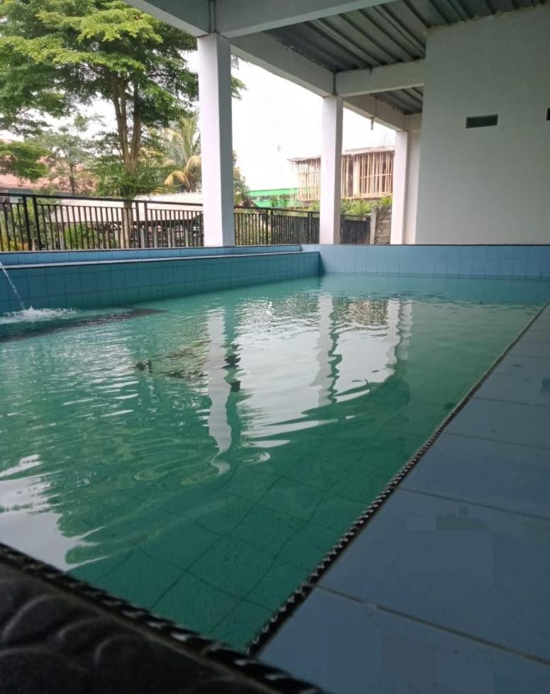 Kampung Istal Villa Pamijahan Богор Екстериор снимка